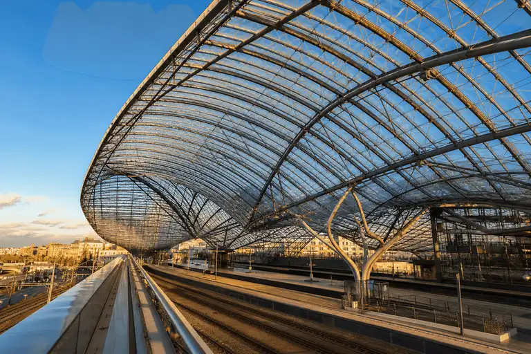 Freeform curved ETFE cushion field on a railway station roof — Railway Station ETFE Roofing systems