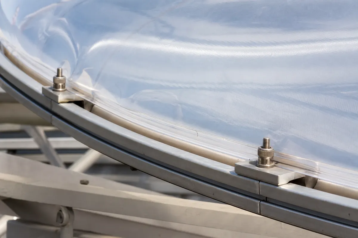 Diagram of two, three and four to five layer ETFE air cushion system configurations