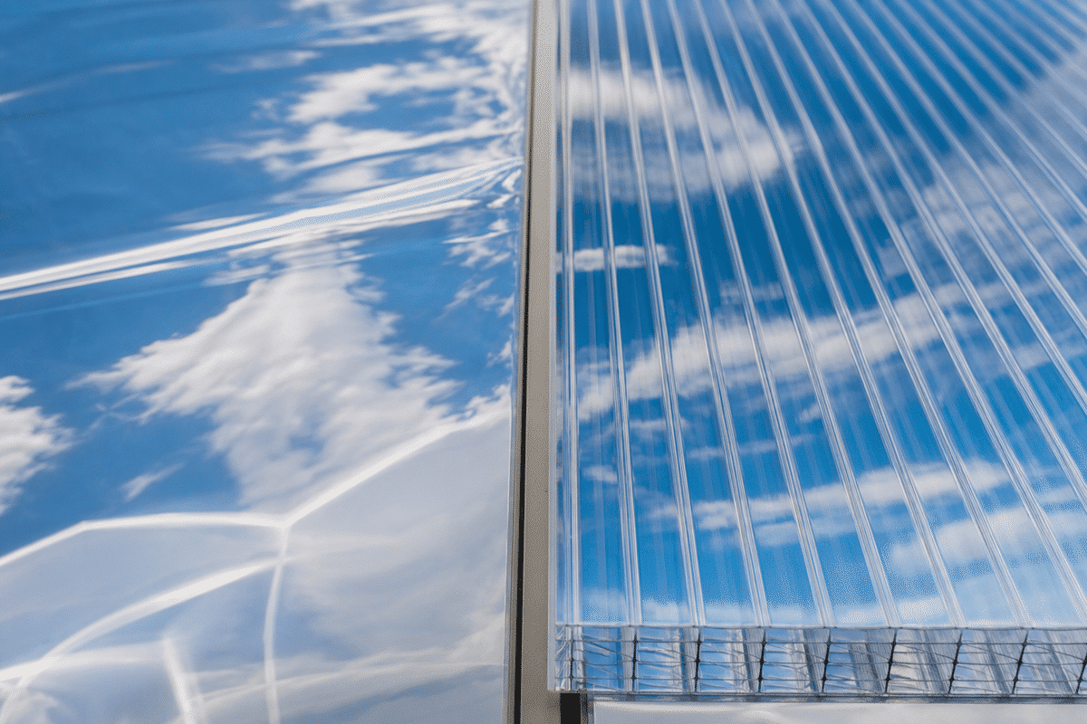 Greenhouse comparing ETFE foil and polycarbonate twin-wall roof